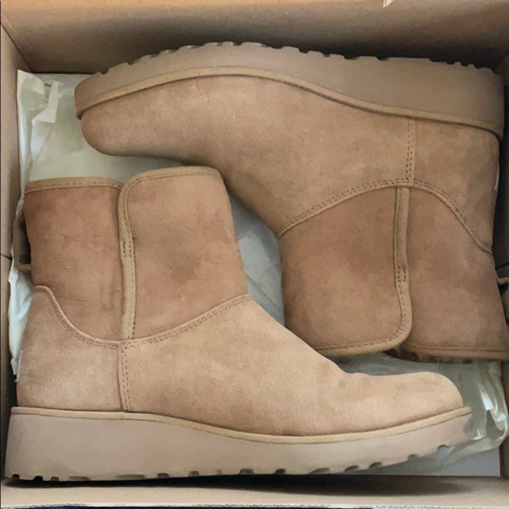Chestnut Mini Ugg